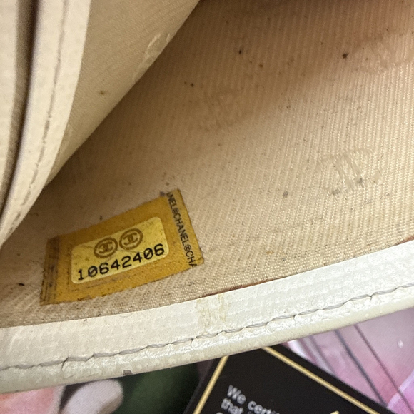 Chanel Caviar Leather Skin Coco Chanel Bi Fold Beige Wallet Vintage Authentic - Picture 11 of 11